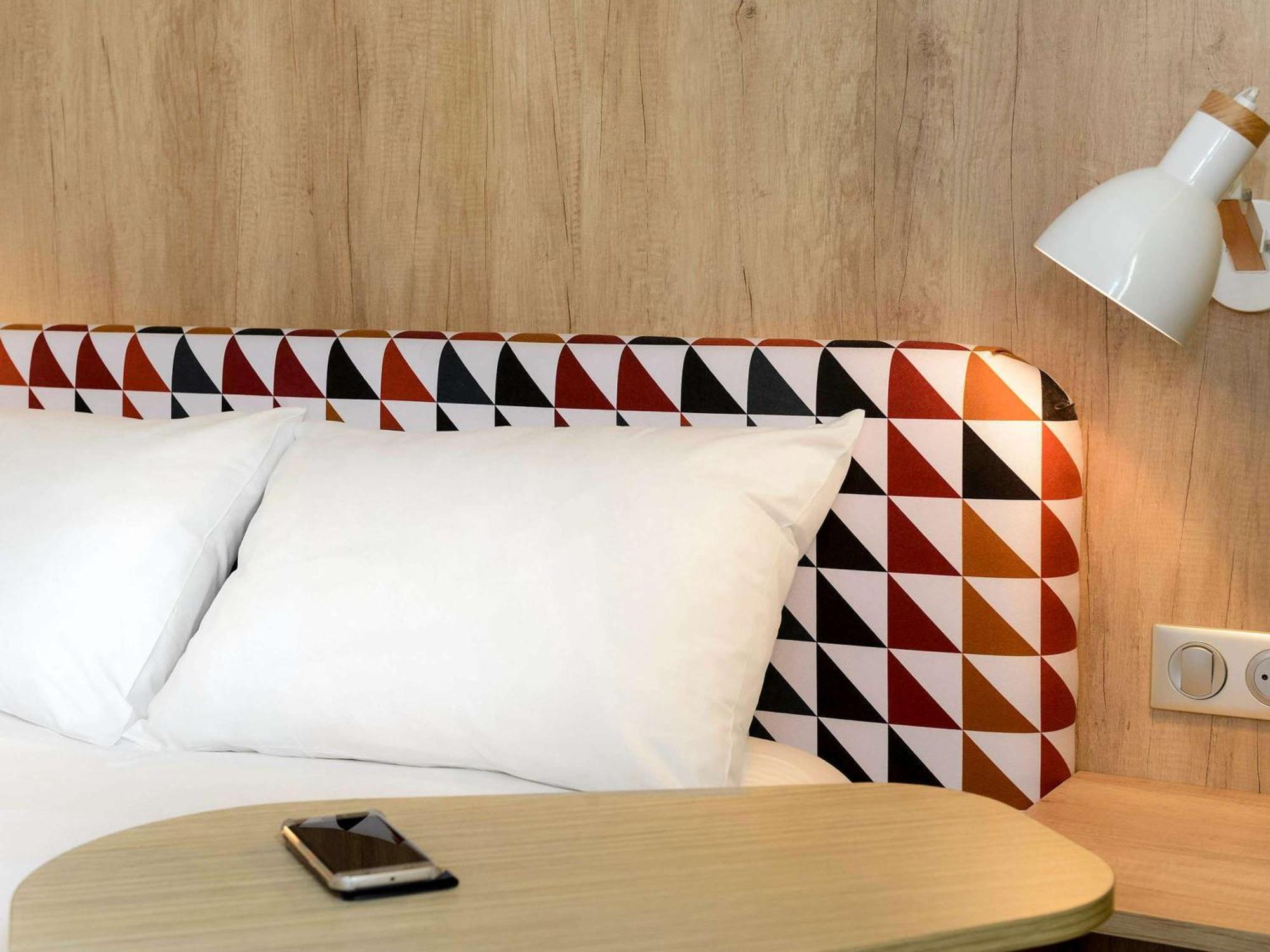 Ibis Styles Caen Centre Historique Hotel Exterior photo
