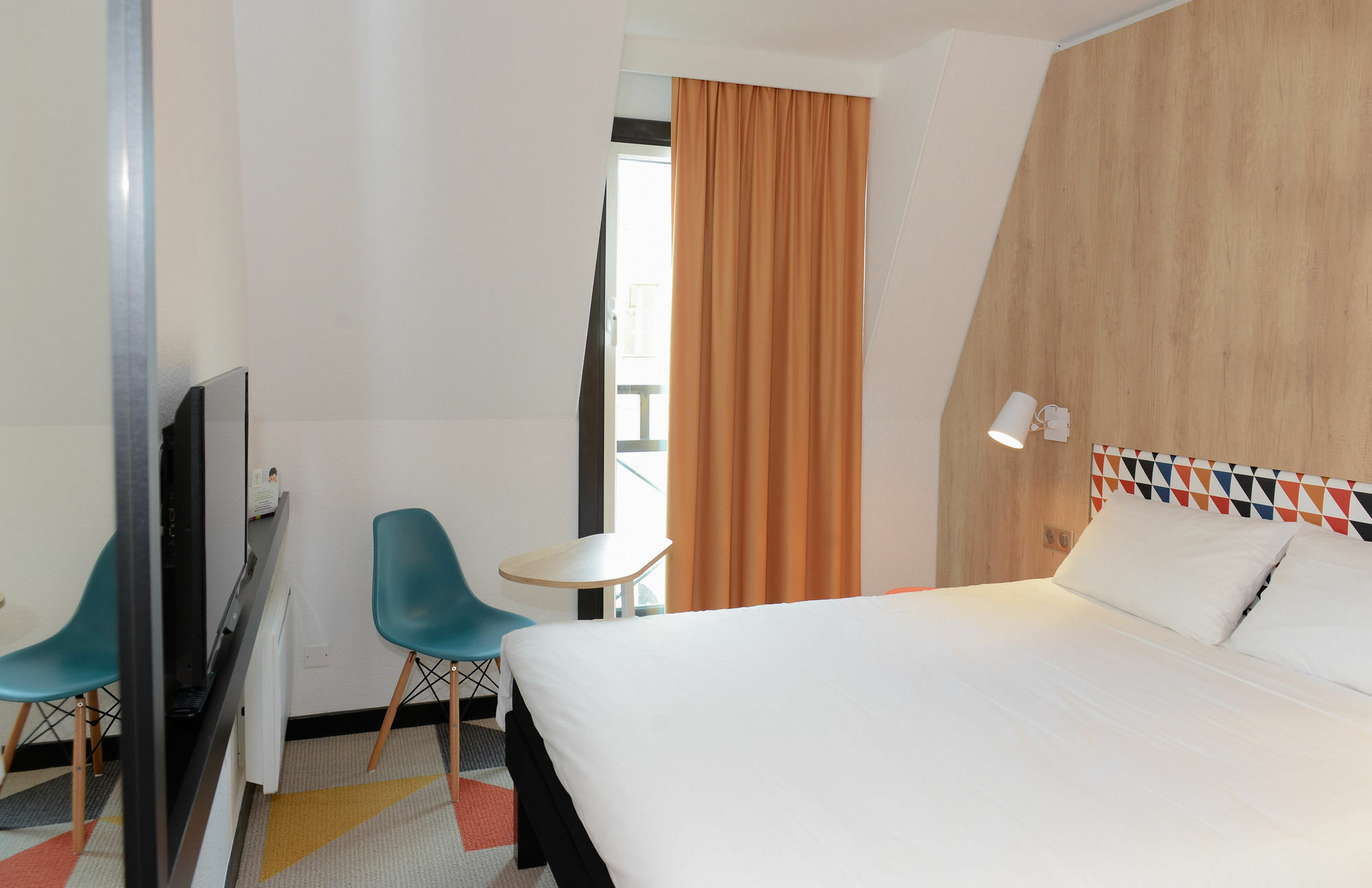 Ibis Styles Caen Centre Historique Hotel Exterior photo