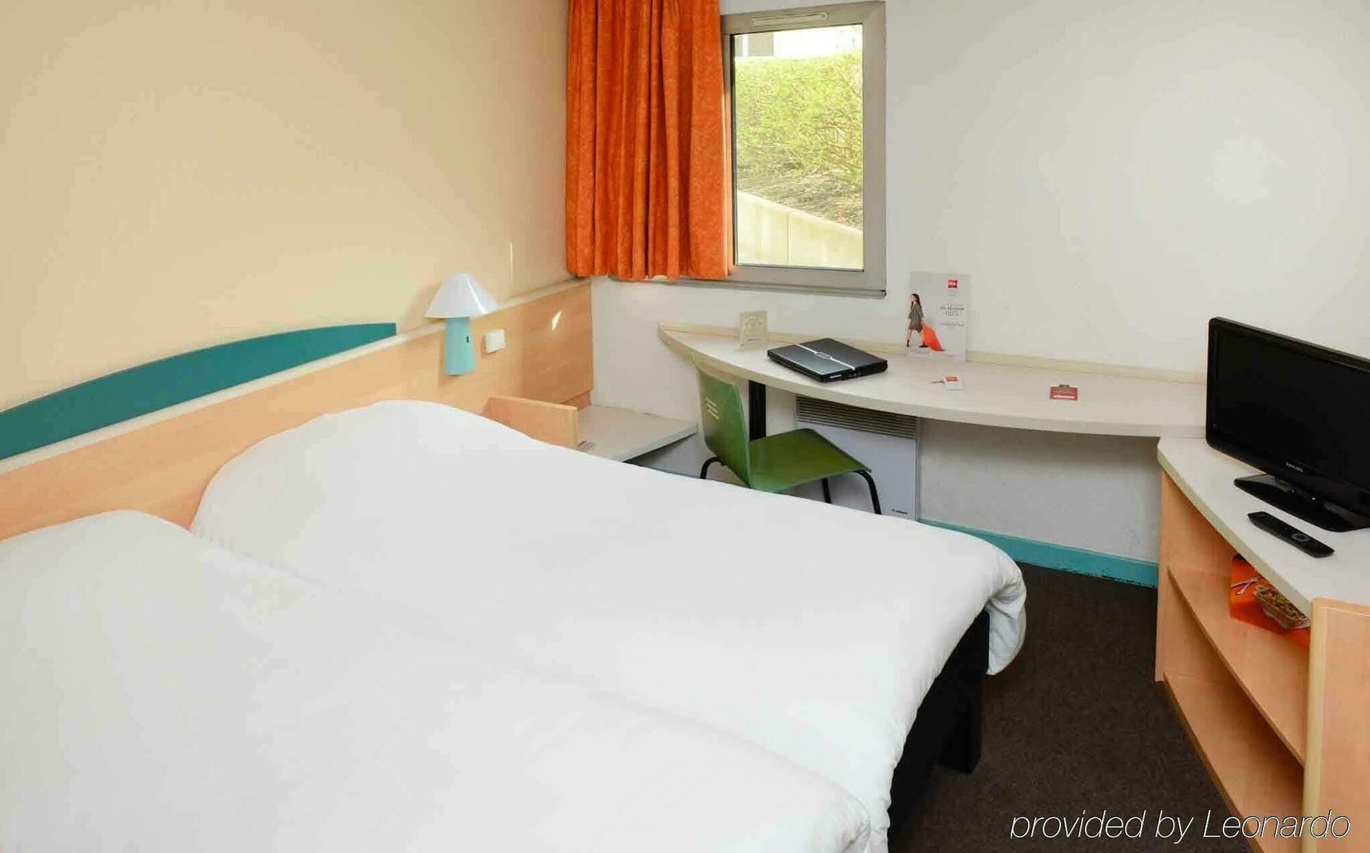 Ibis Styles Caen Centre Historique Hotel Exterior photo